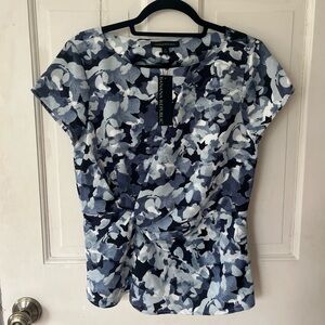 NEW Banana Republic Blouse Navy/White Floral Side Zip Size 4 Asymmetrical Wrap